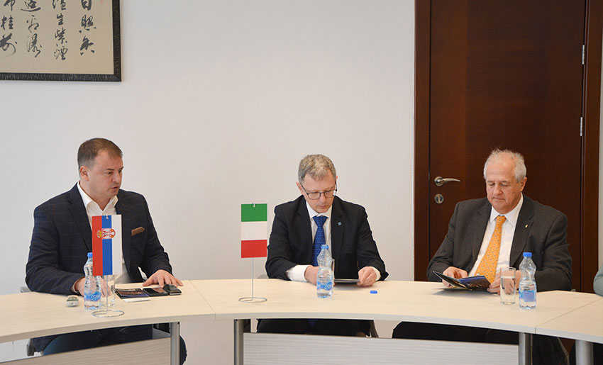 italijanska delegacija
